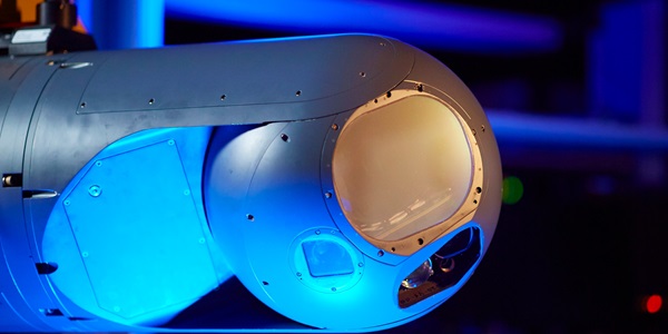 LITENING Advanced Targeting Pod LITENING Large Aperture targeting pod in electro-optical/infrared laboratory