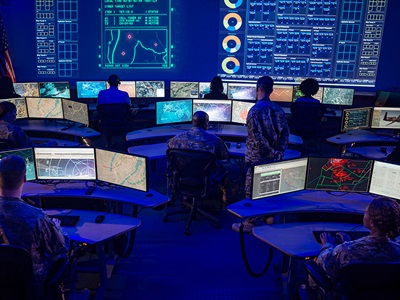 Joint Integrated Fires During Valiant Shield military personel in war room