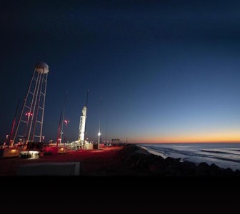 Making-History-in-Space-Every-Day spacecraft on luanching pad