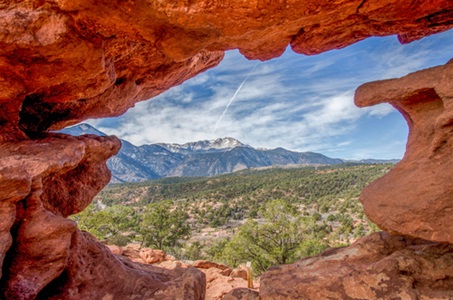 Pikes Peak CO Springs Rock formations overlooking mountain views