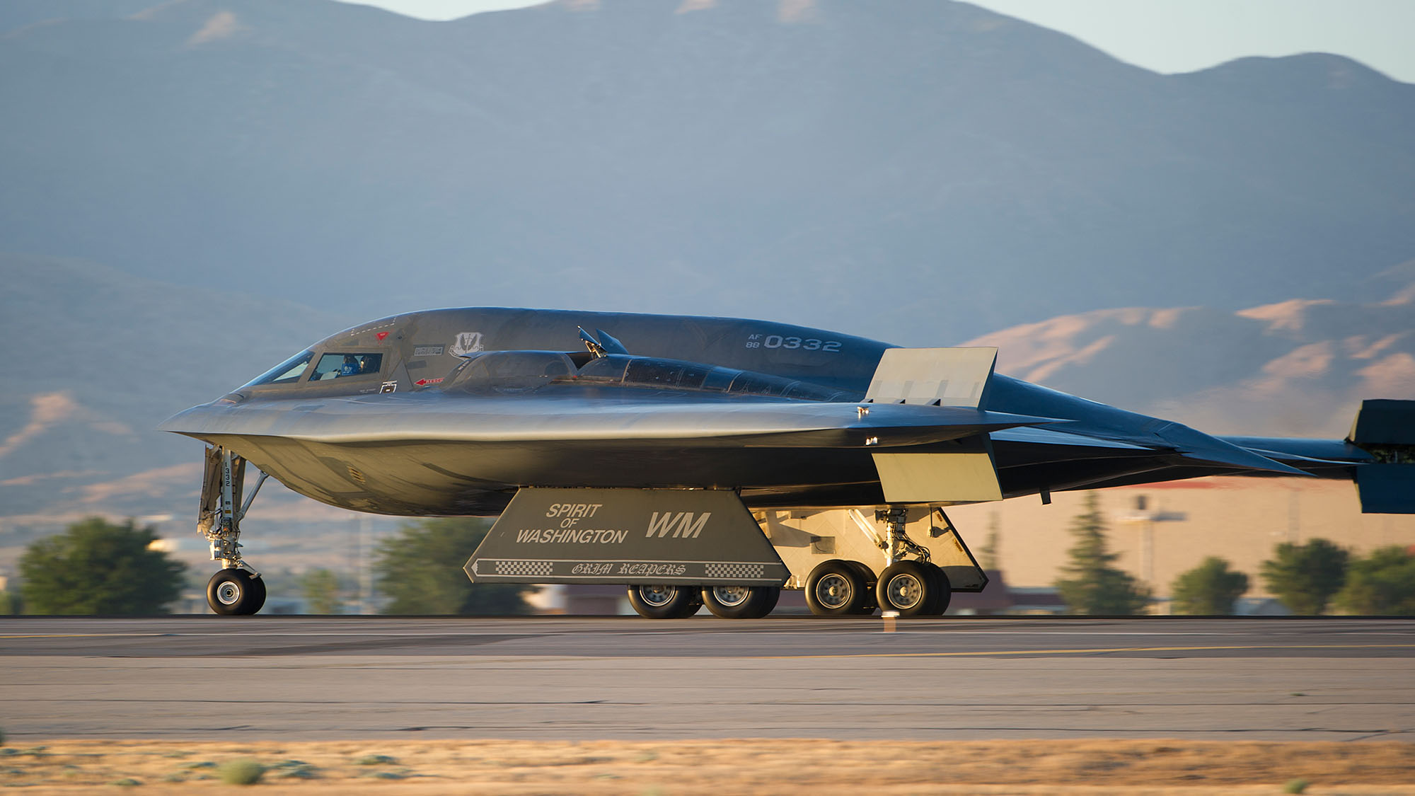 B-2 Spirit Stealth Bomber 110816pmar490029 B-2 Spirit Stealth Bomber on tarmac