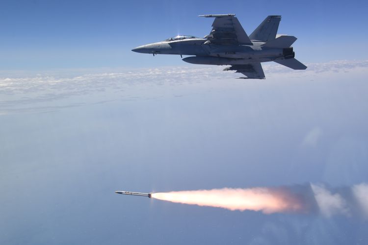 Advanced-Anti-Radiation-Guided-Missile-Live-Fire Northrop Grumman’s Advanced Anti-Radiation Guided Missile Extended Range Completes Fourth Successful Missile Live Fire