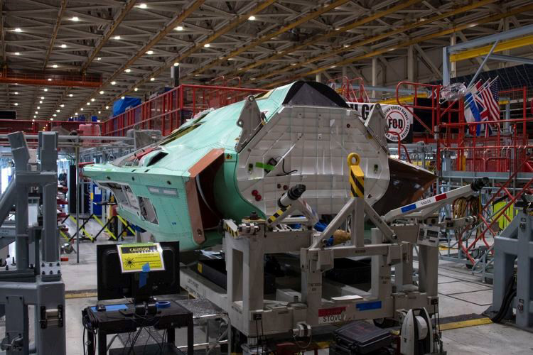F-35 Fuseluge 900 Northrop Grumman Delivers 900th F-35 Center Fuselage